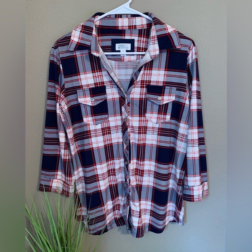 Market & Spruce 3/4 sleeve button up blouse. Navy blue, white, red. Size M.